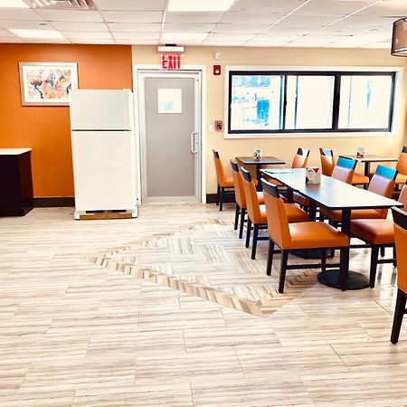 Surface Inn Brooklyn ニューヨーク エクステリア 写真