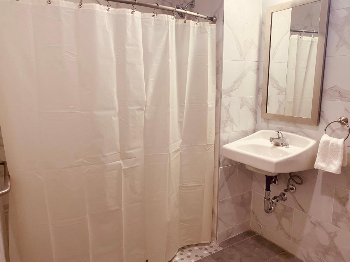 Surface Inn Brooklyn ニューヨーク エクステリア 写真