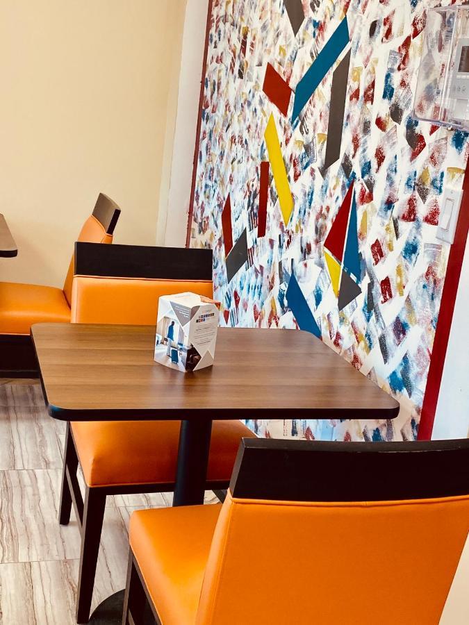 Surface Inn Brooklyn ニューヨーク エクステリア 写真