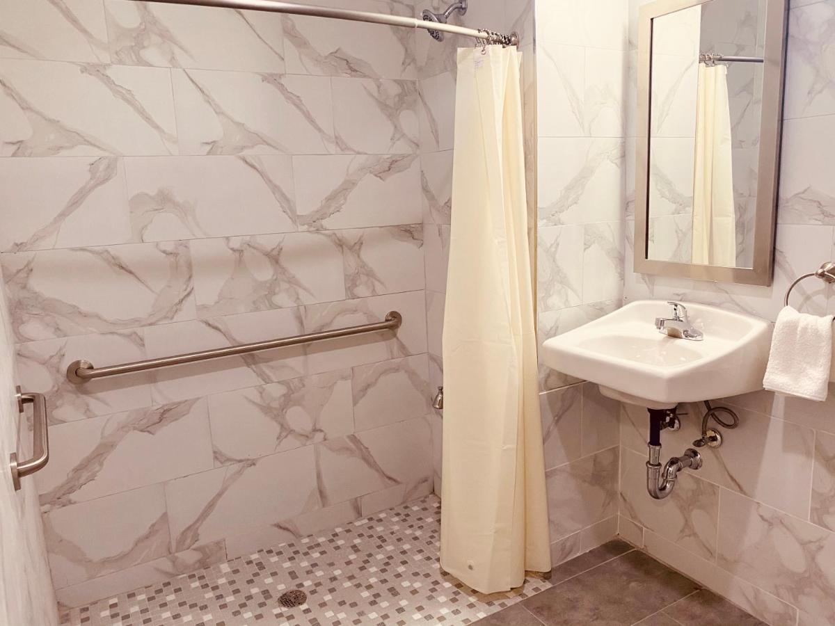 Surface Inn Brooklyn ニューヨーク エクステリア 写真